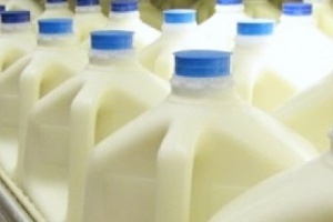  'ก.เกษตรฯ' เผยคนไทยดื่มนมเพียง 14 ลิตร/คน/ปี