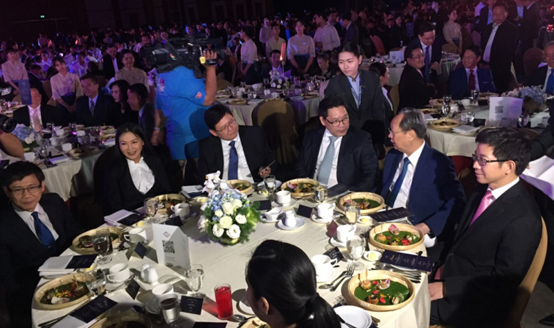 PIC กนเลยงโตะจน พปชร 1