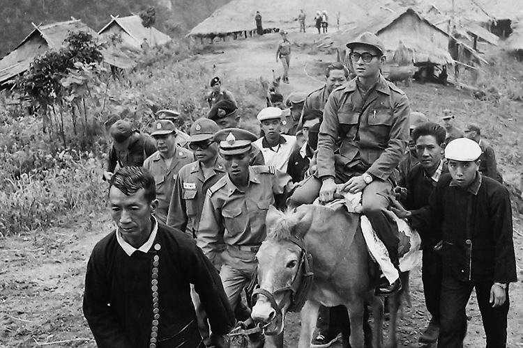 ในหลวงเสดจผาหม2 1