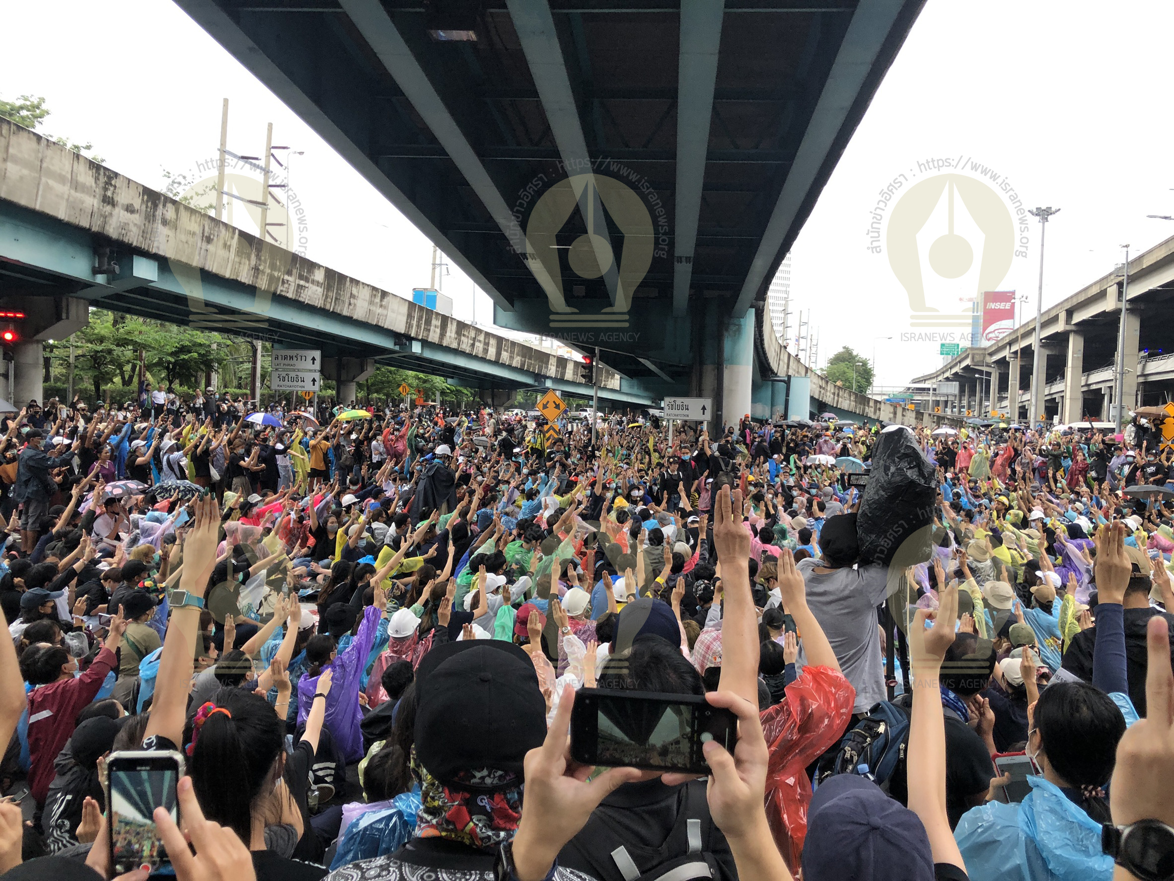 PIC ม็อบวันที่สาม 5