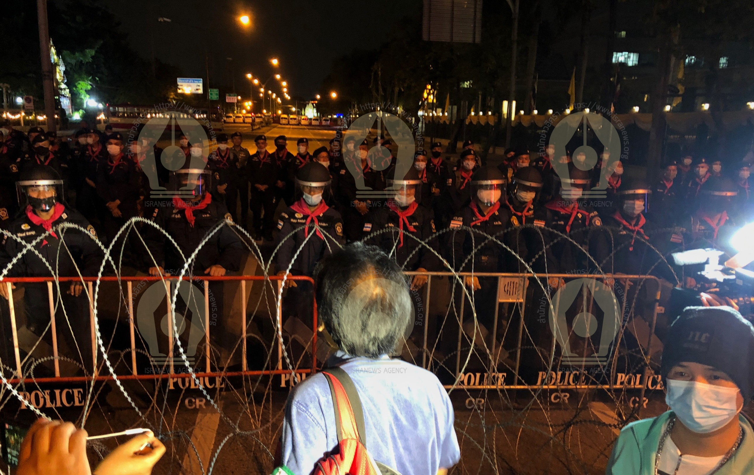 PIC ม็อบไปทำเนียบ 4