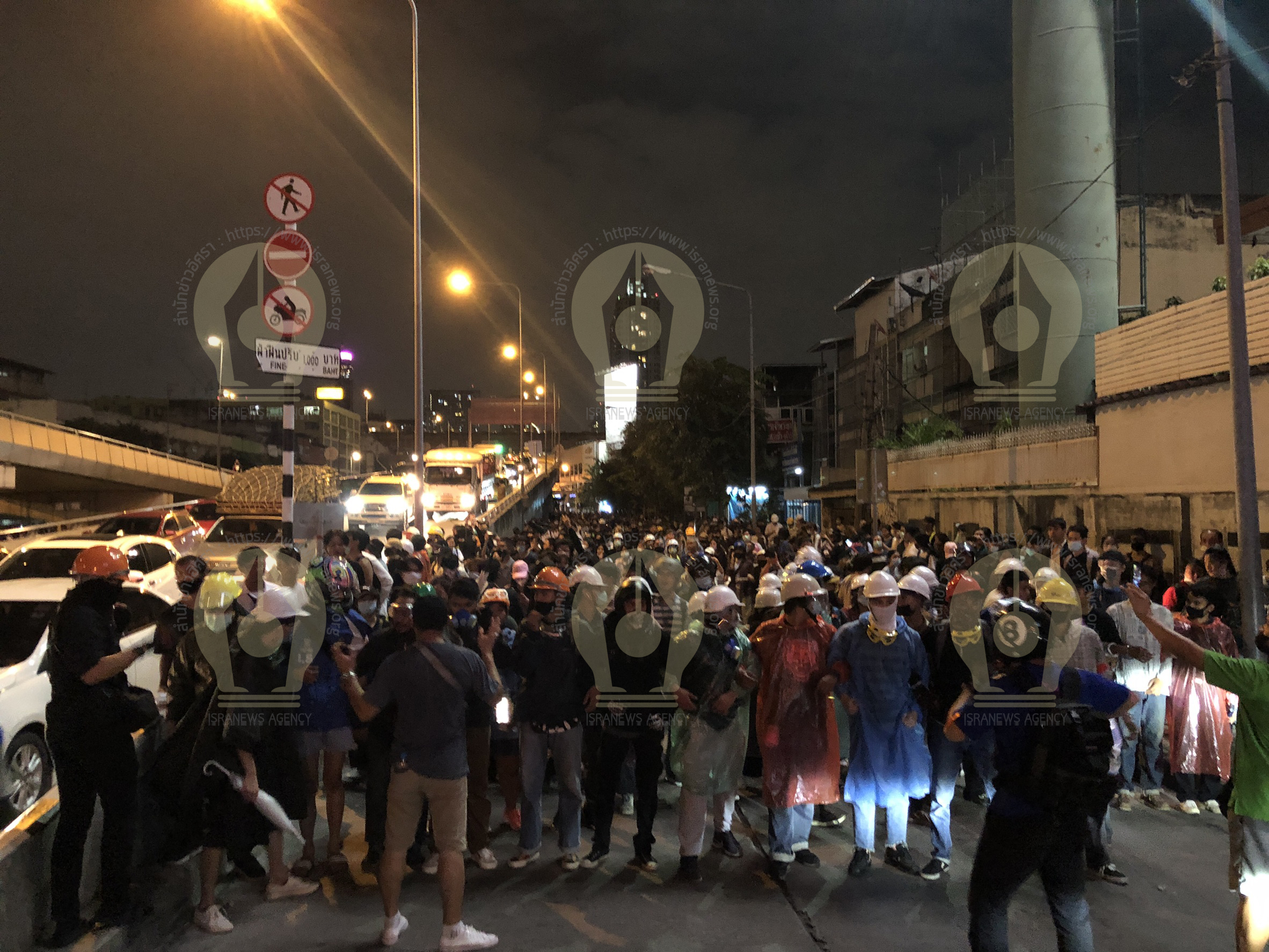 PIC ม็อบไปทำเนียบ 8