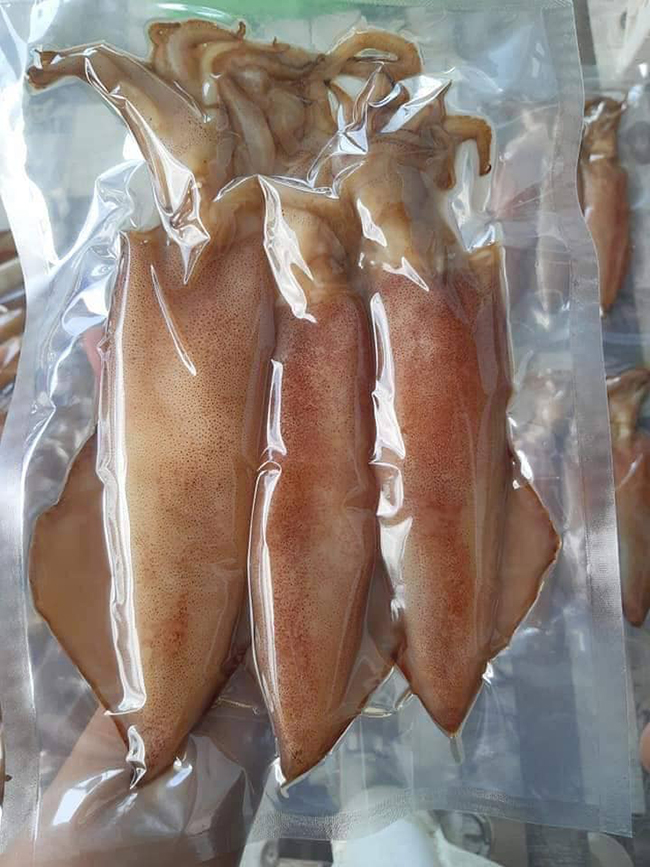 1 เจ๊วิ ร้านร่มรื่น ปลาหมึกกล้วย