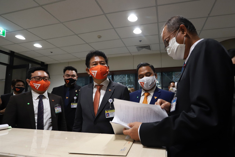 PIC ก้าวไกลชงศาล รธน ธรรมนัส 2