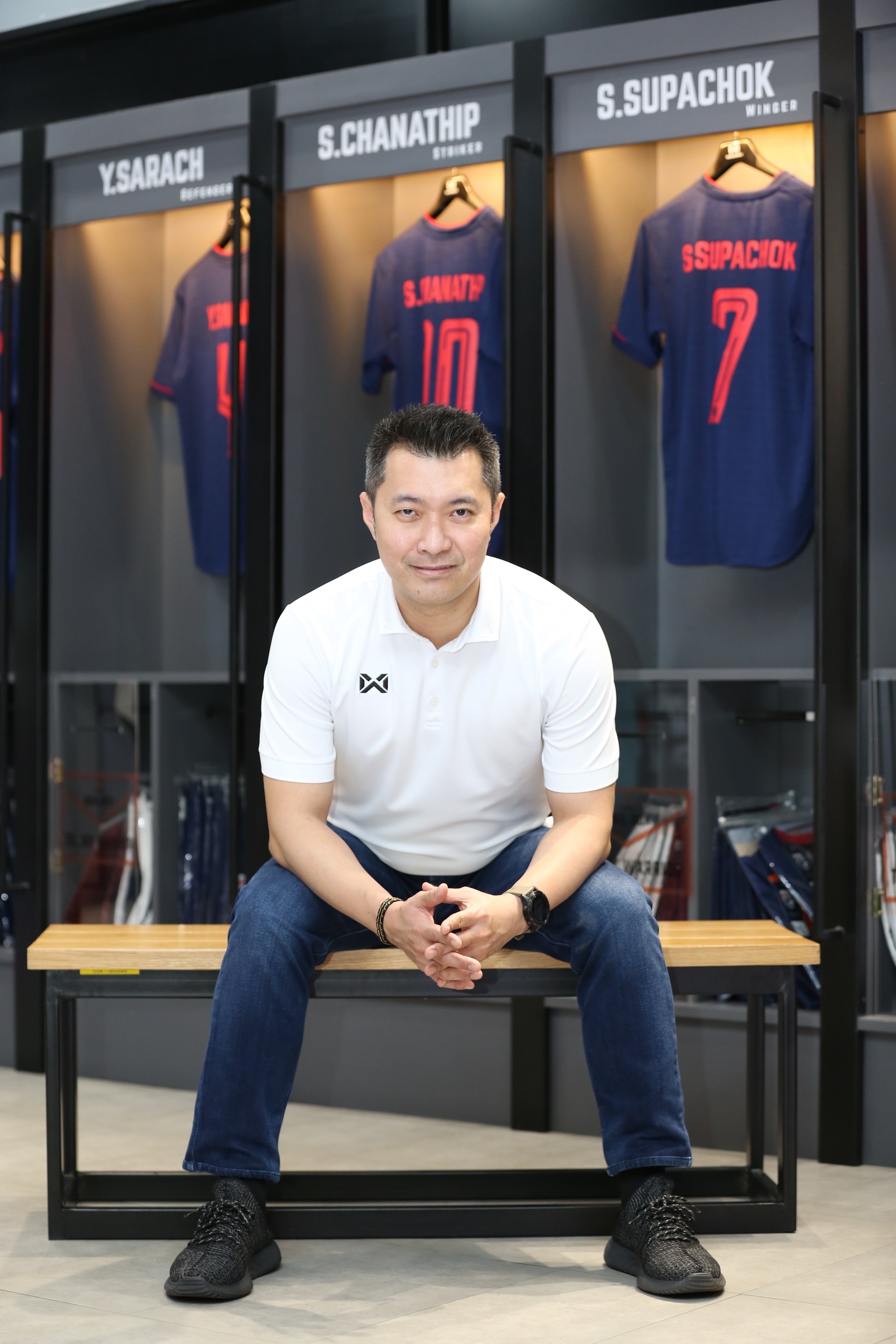 คุณวิศัลย์ Warrix