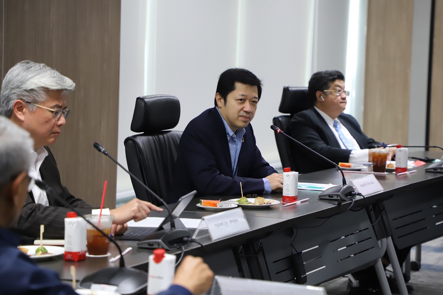 02 ประชุมที่ปรึกษาcpgroup