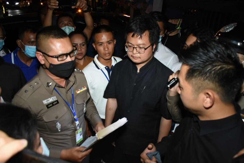 PIC ไทม์ไลน์ม็อบ 12