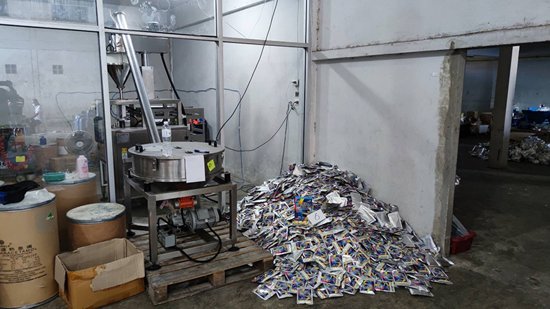 281264Police Drug P03