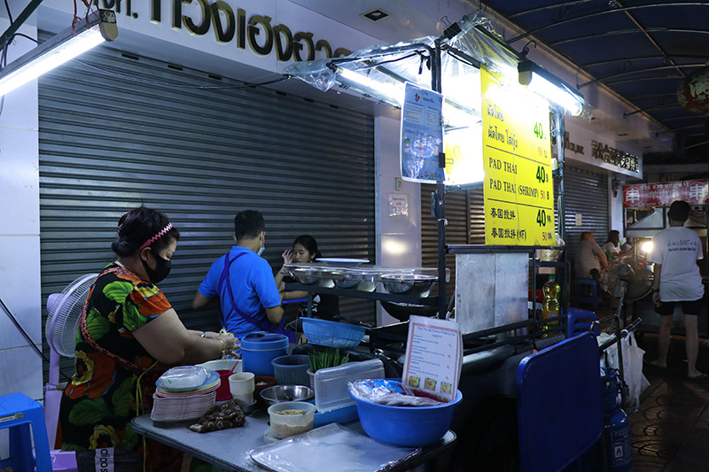 090164Nightmarket 04