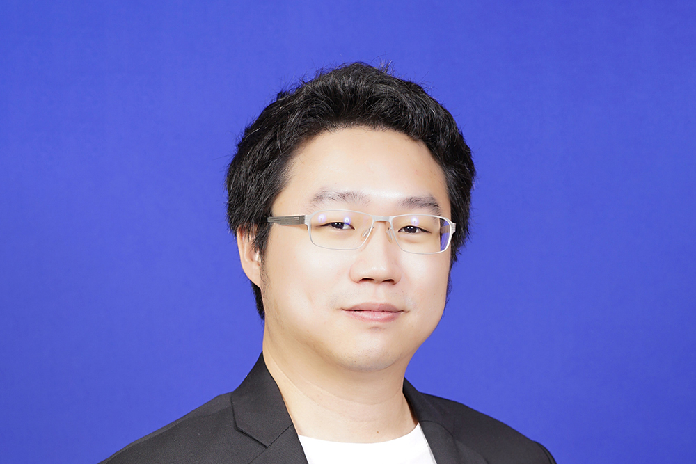 วรภพ วิริยะโรจน์