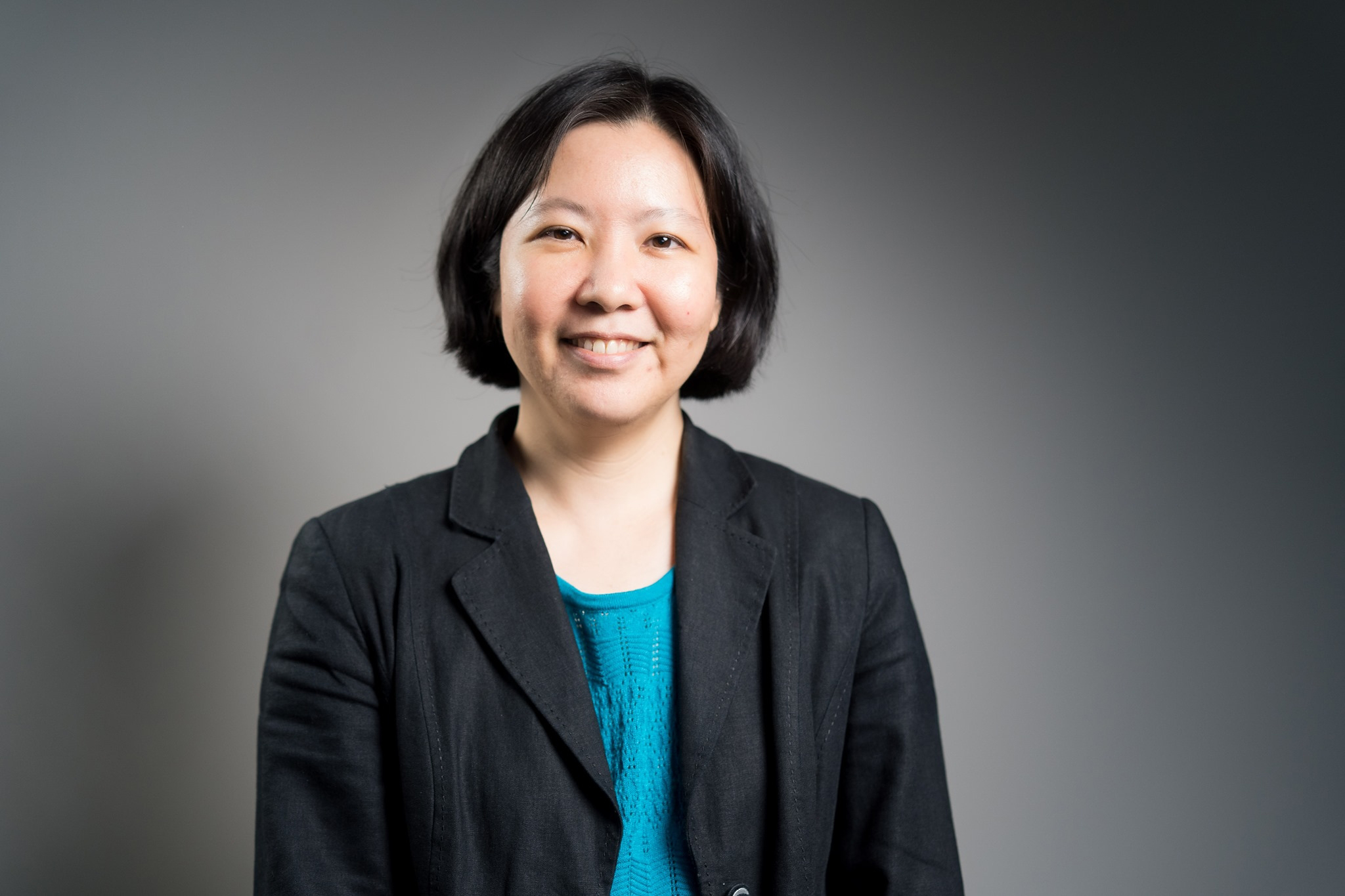 สฤณี อาชวานันทกุล