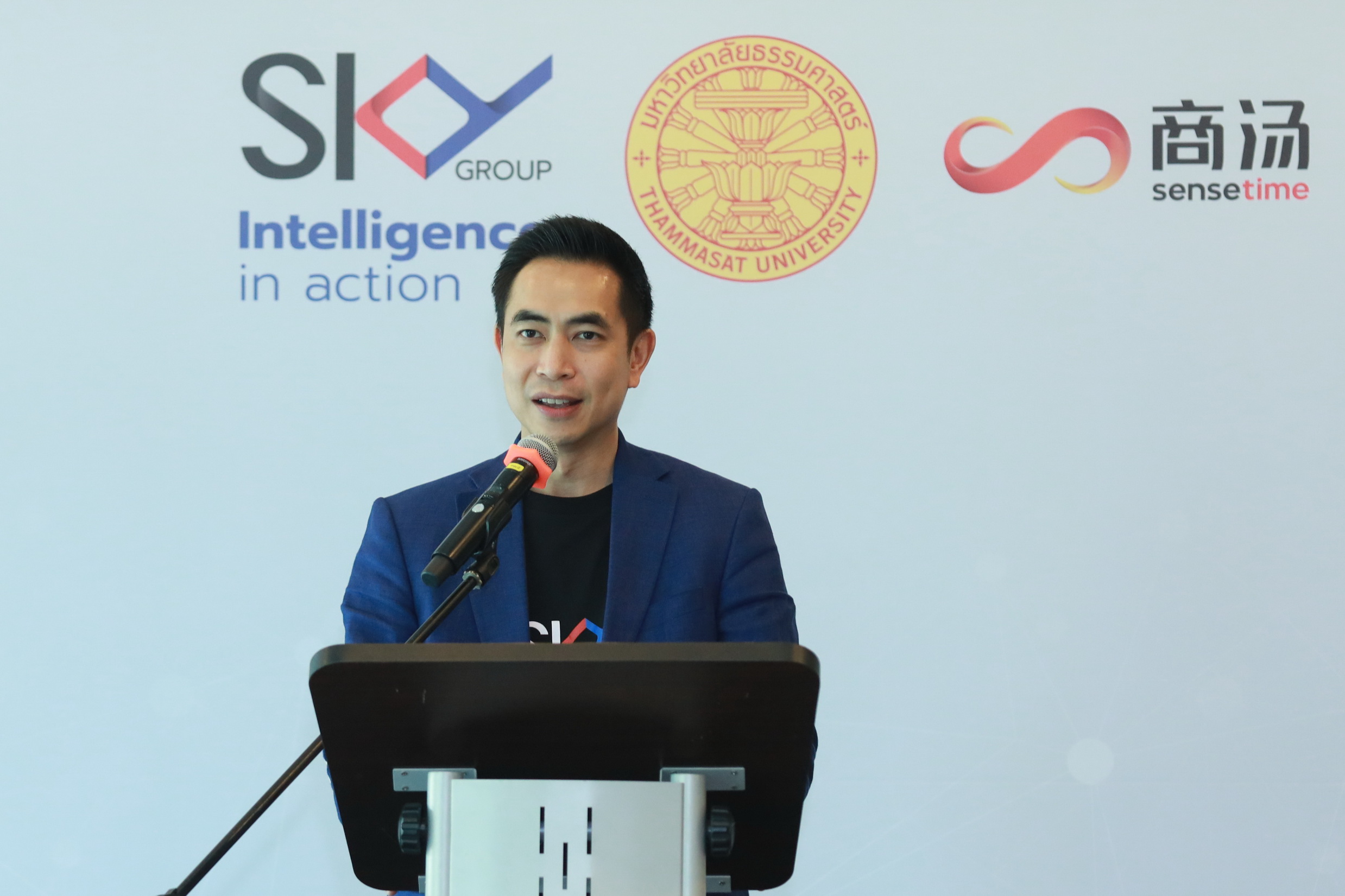 003.นายสิทธิเดช มัยลาภ ประธานเจ้าหน้าที่บริหาร