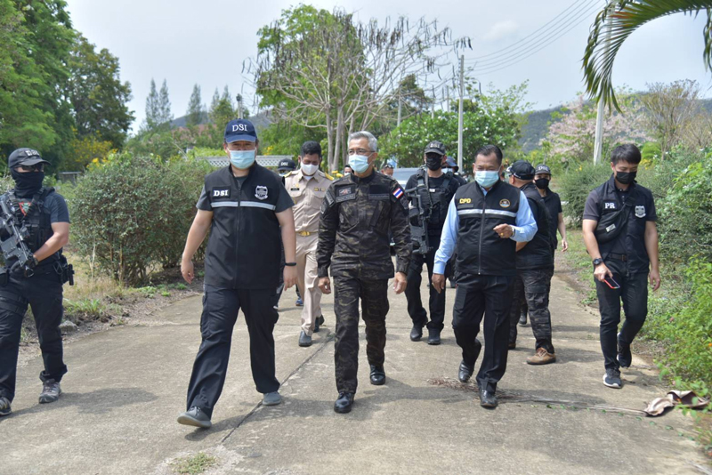 PIC ดีเอสไอลุยยึดที่ดินสหกรณ์รถไฟ 40