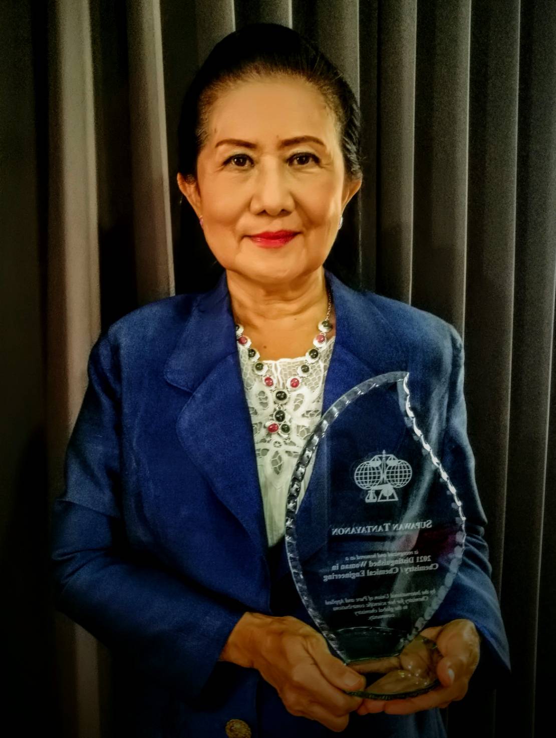 ศ.ดรศุภวรรณ