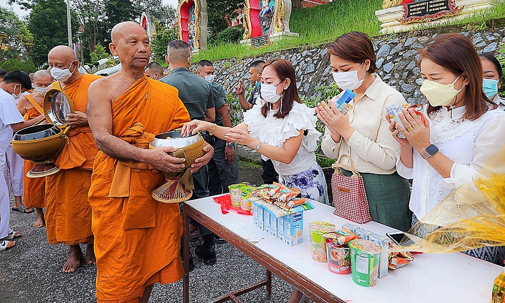 endofbuddhistlent11101