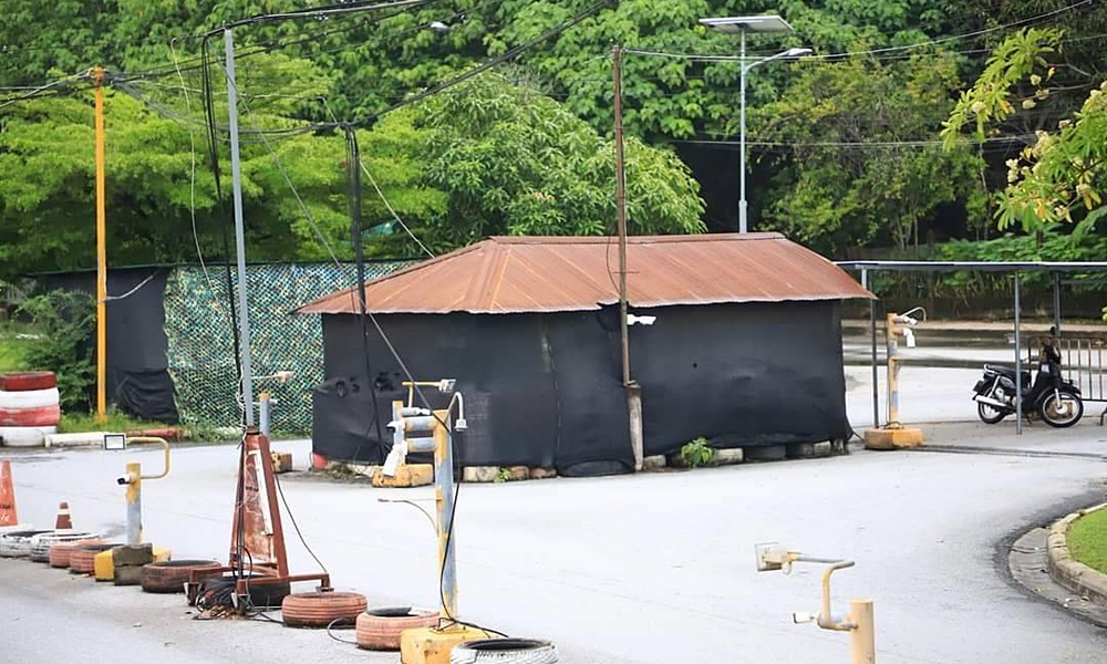 yalaattackcheckpoint30102