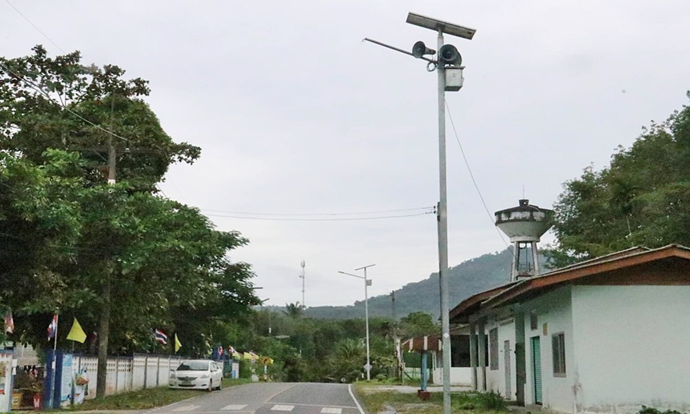 corruptionsolarcellpole26124