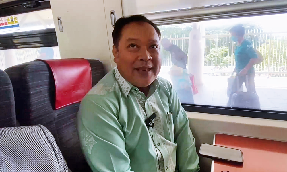 trainprachachart09043