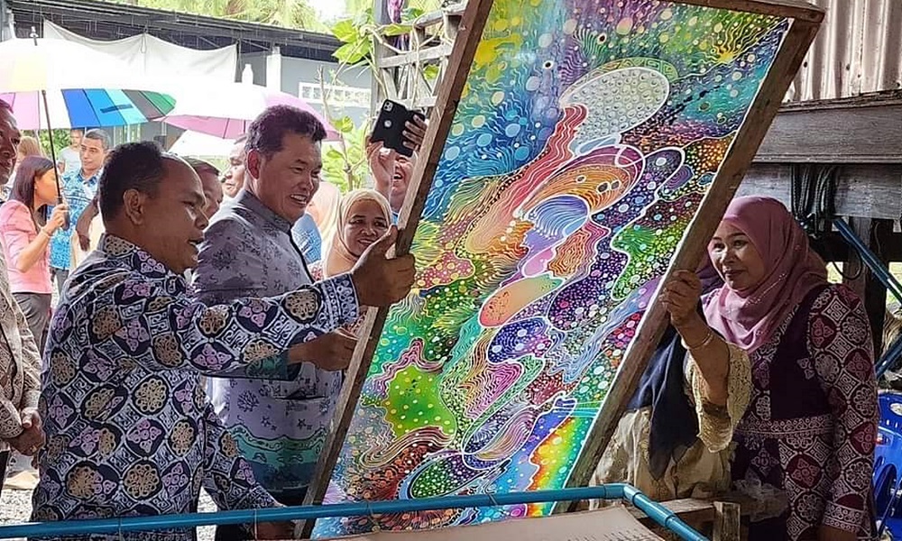 pakaianmalayubatik22058