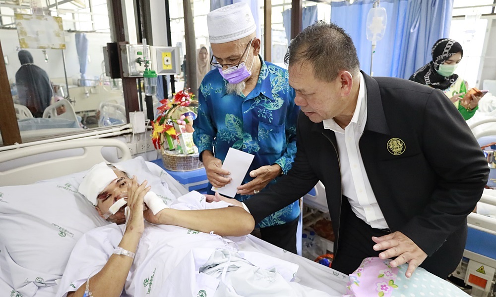 sadfireworkswarehouse30071