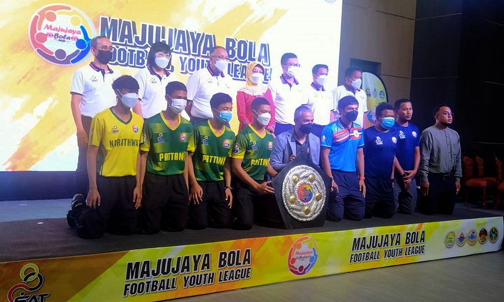 politicalfootball28082