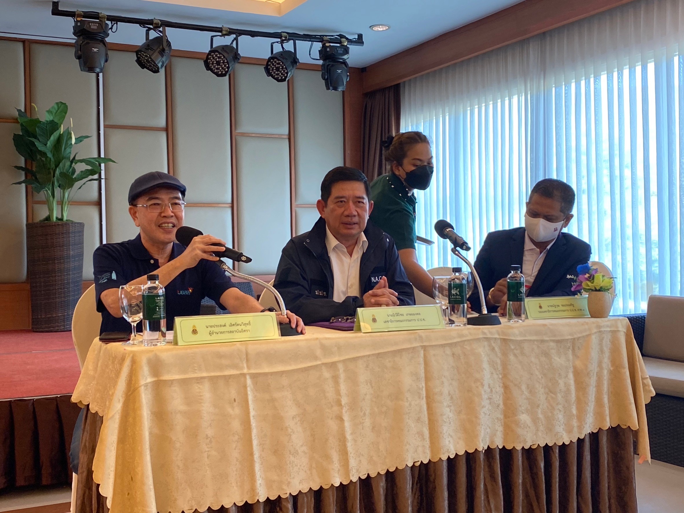 D1C1A83D B920 4F78 AC04 67D95E9B84AB