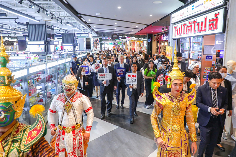 MBK Lets Get Right 25 08 4