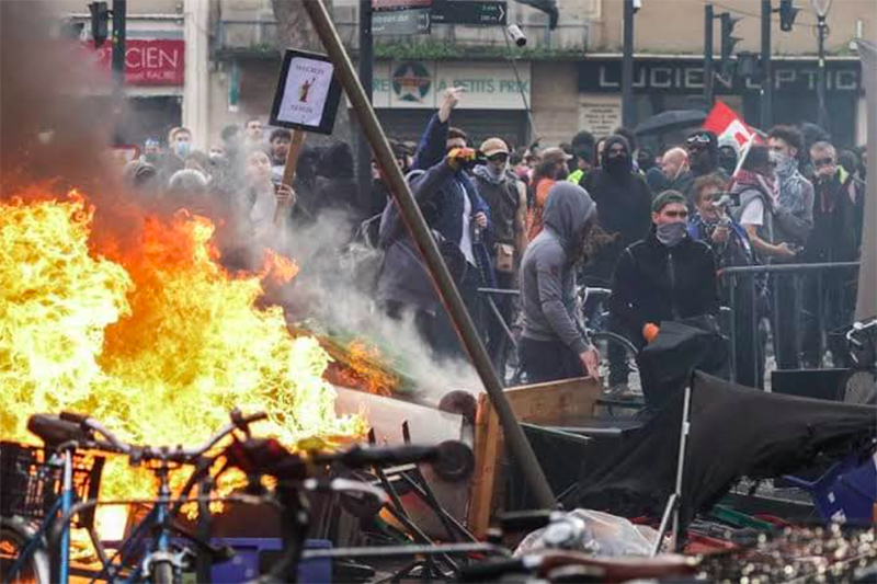 Worawan Frenchpension 0404 p3