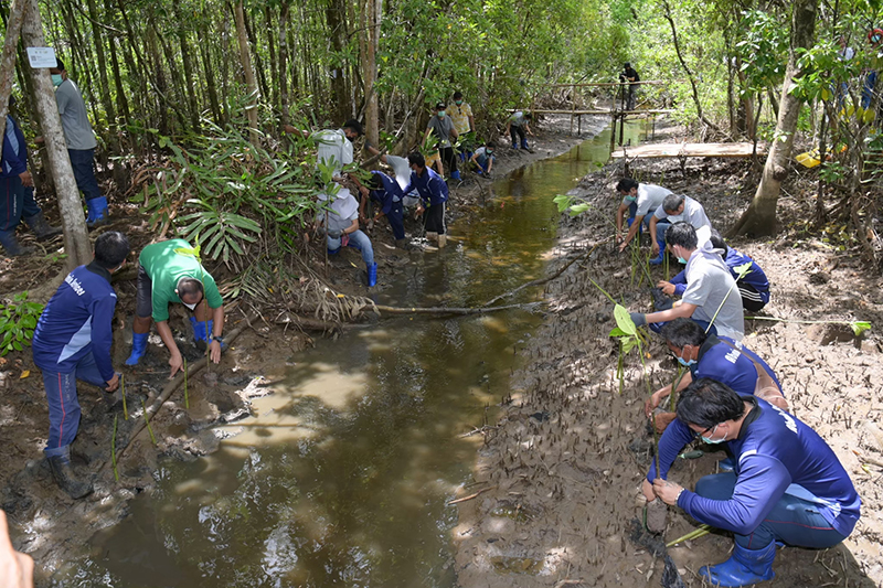 cpf Earthday 2104 p3