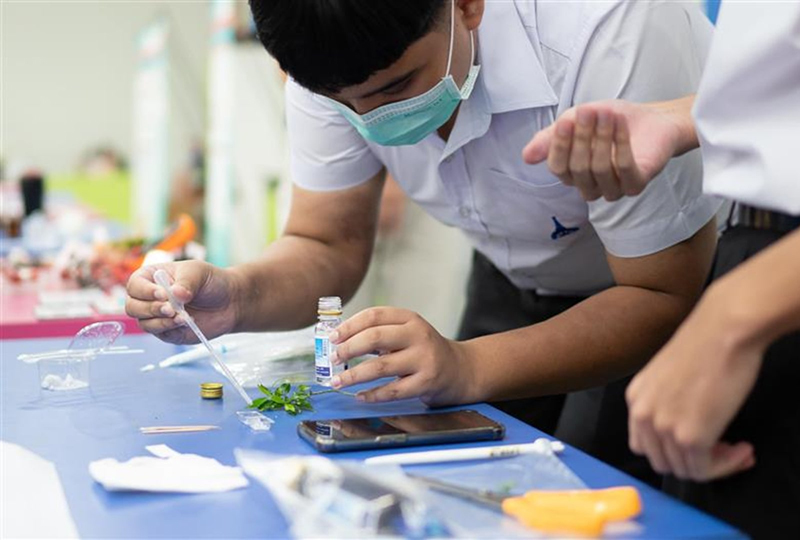 Dow classroom 05 08 4