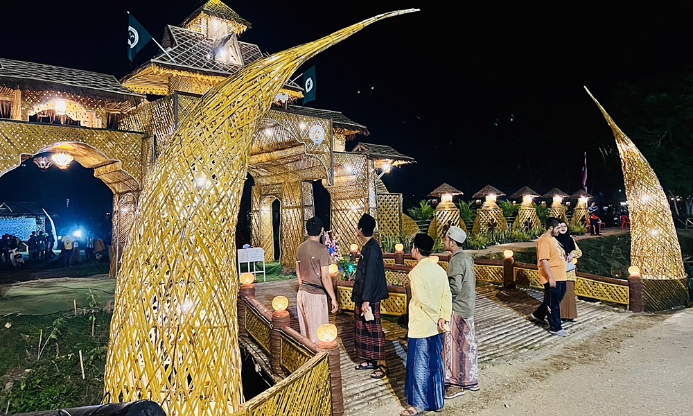 pintugerbangraya14044