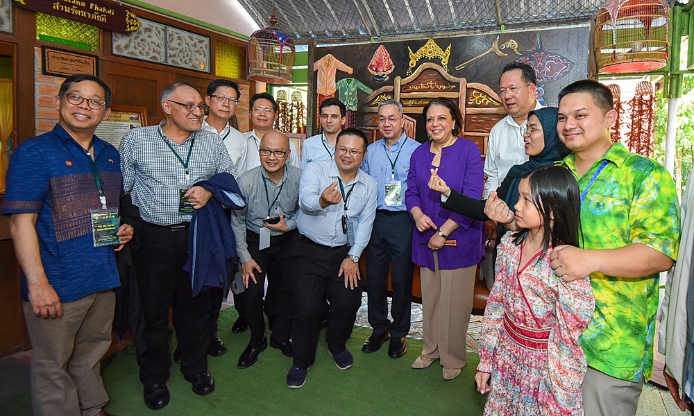 ambassadosvisit18066