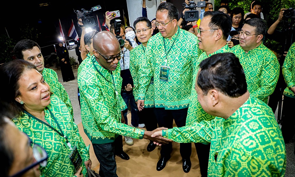 anutintaweeambassador12061