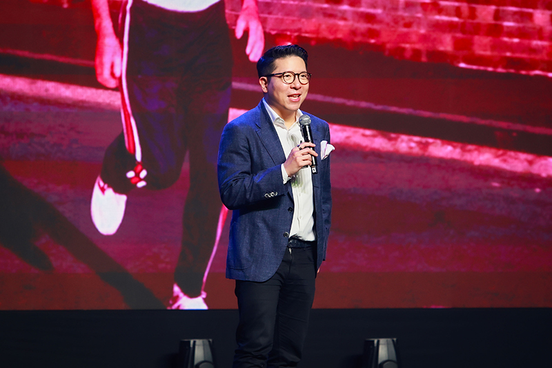 ELEVEN The Moon 23 06 2