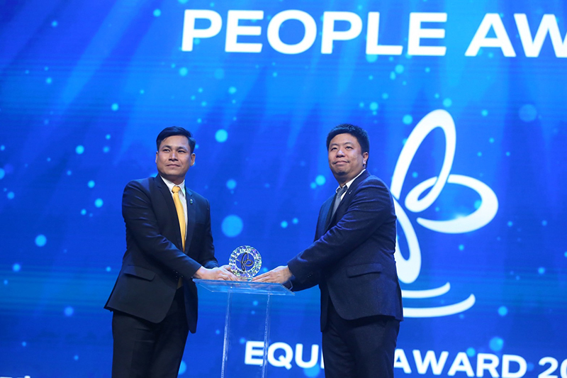 EQUITY AWARD 06 08 2