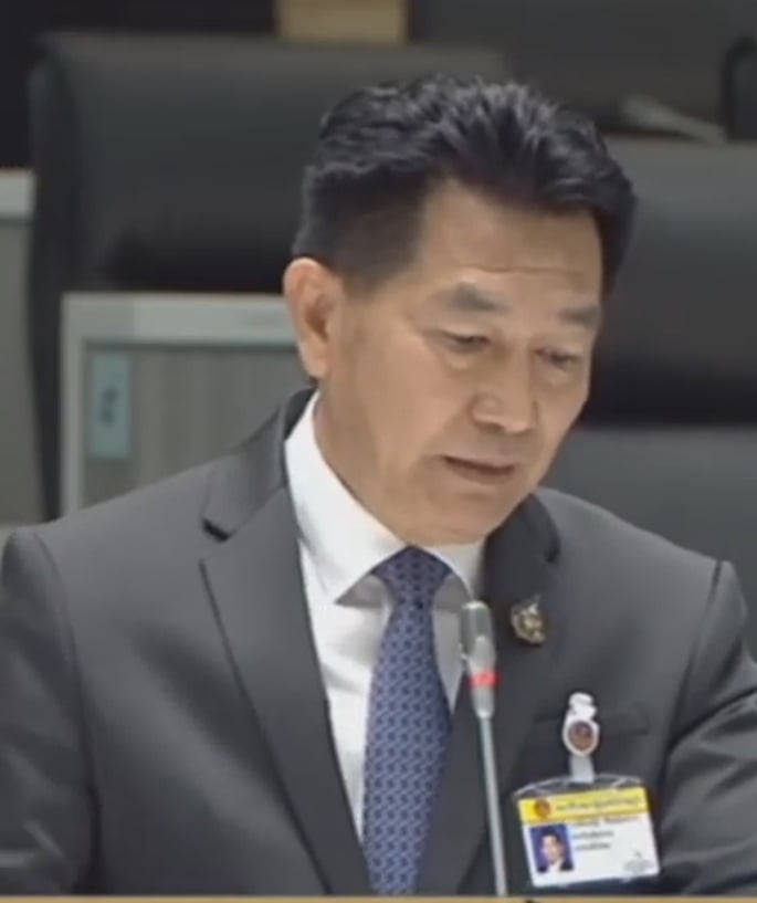 Pichet Chuemaungpan63