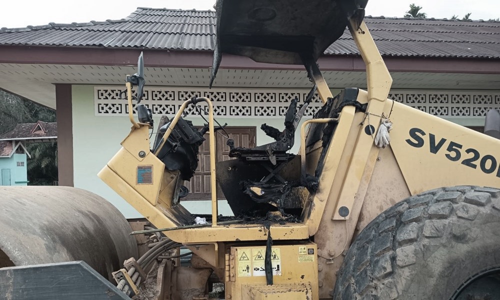 choairongburntrucks291033