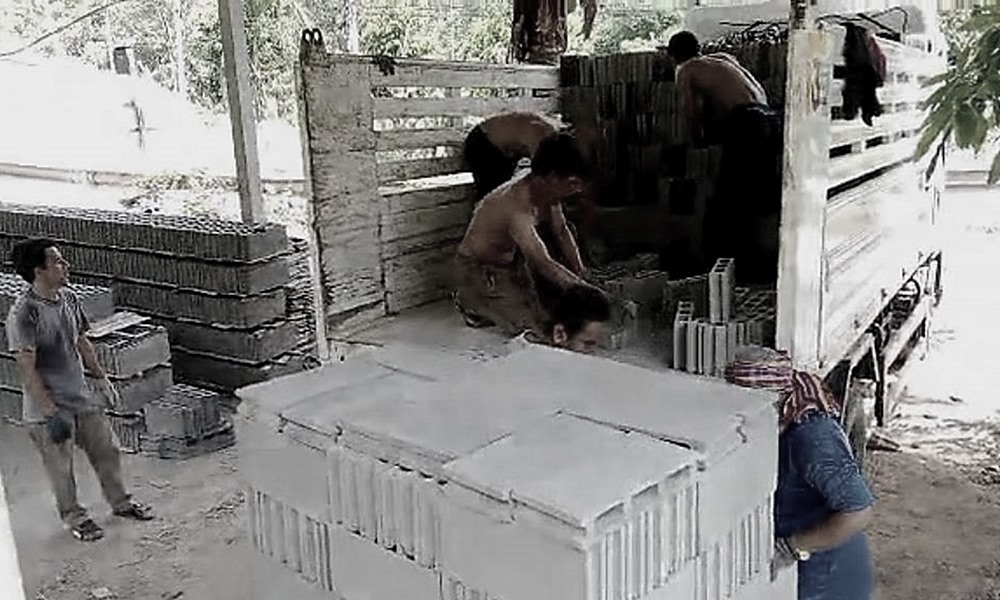 queenmothermourning261071g