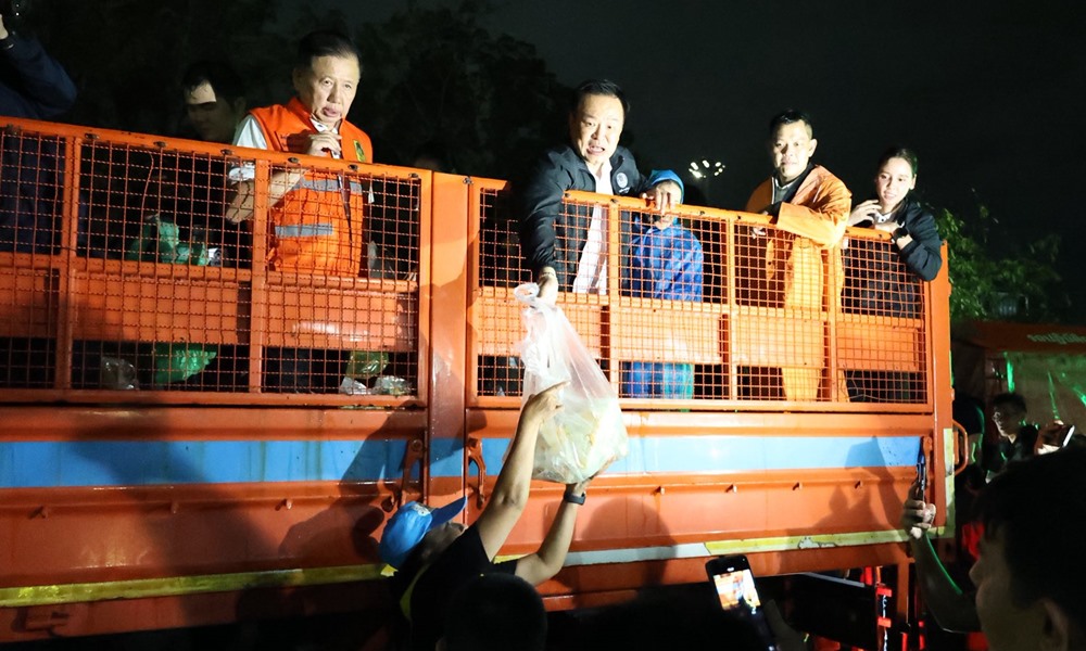 anuthinfloodhy301172