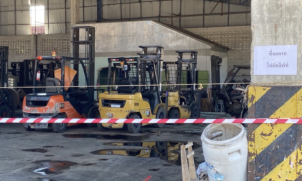 bombburnforklift20094