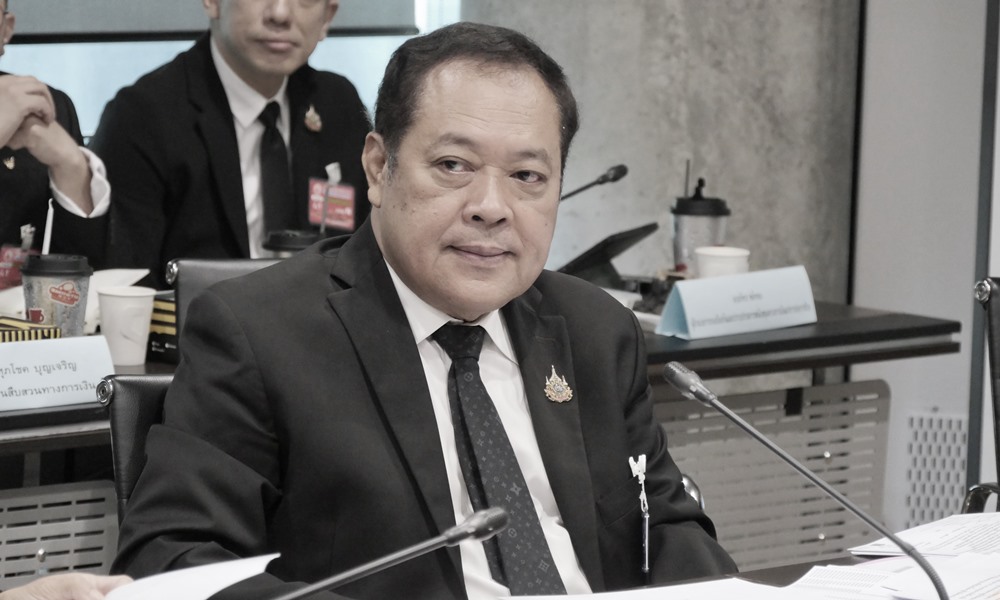 lawcommitteekamolsak18063