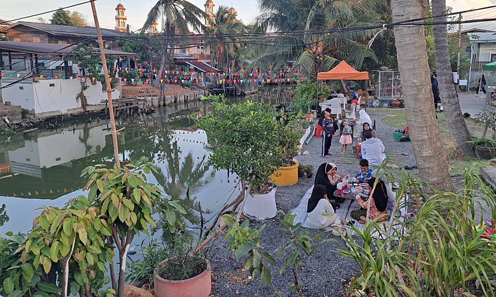 riversidemarketbannuea210629