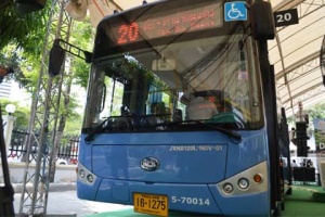 ศาลปค.สั่งคุ้มครองชั่วคราว ยุติส่งมอบรถเมล์เอ็นจีวี 489 คัน หลังมติส่อเก๊ให้ SCN-CHO ชนะประมูล