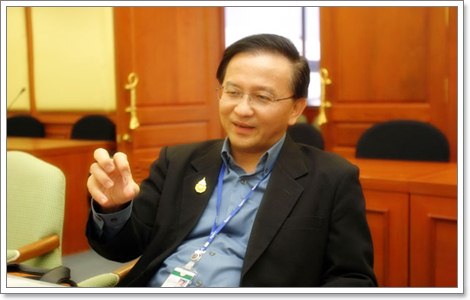 B51445CA573E41CFB5F56D67E7EF5624