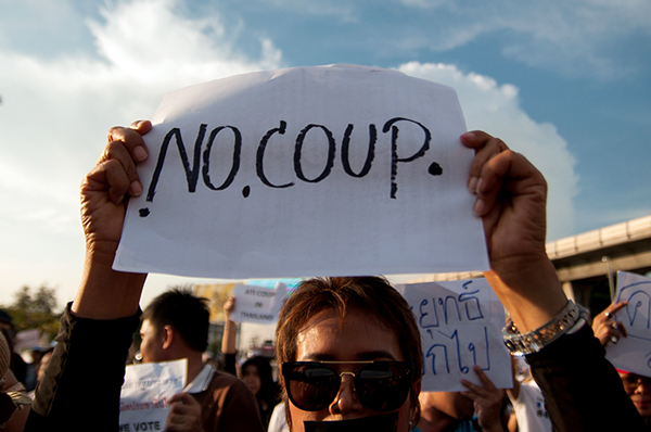 PIC-เดนขบวนตานรฐประหาร-13-