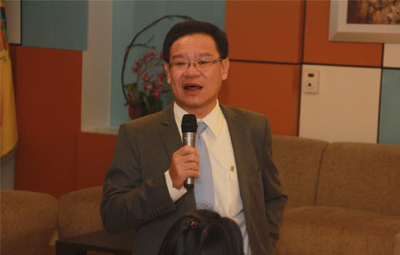 PIC-surapon-12-9-57 1