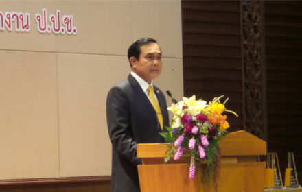 PIC-prayut-8-12-57 2
