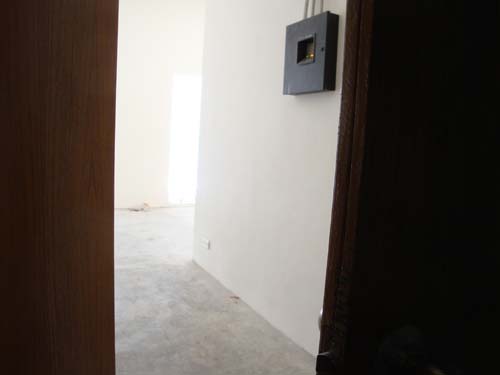 aroomnearrest1a210415