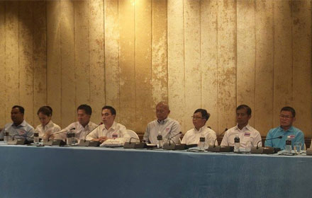 PIC suthep 30 7 58 22