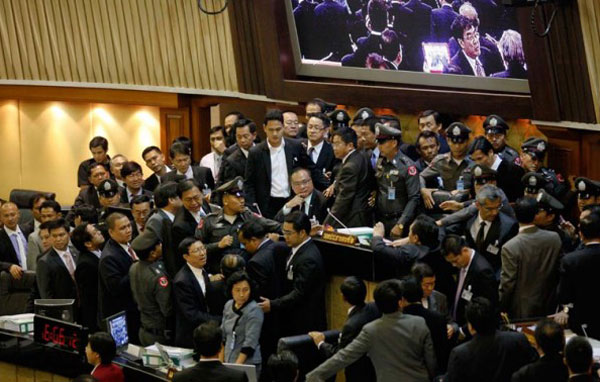 isra scoop 080417 parliment3